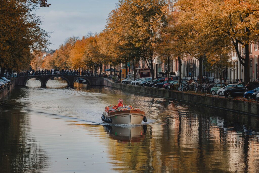 amsterdam grachtenfahrt deluxe