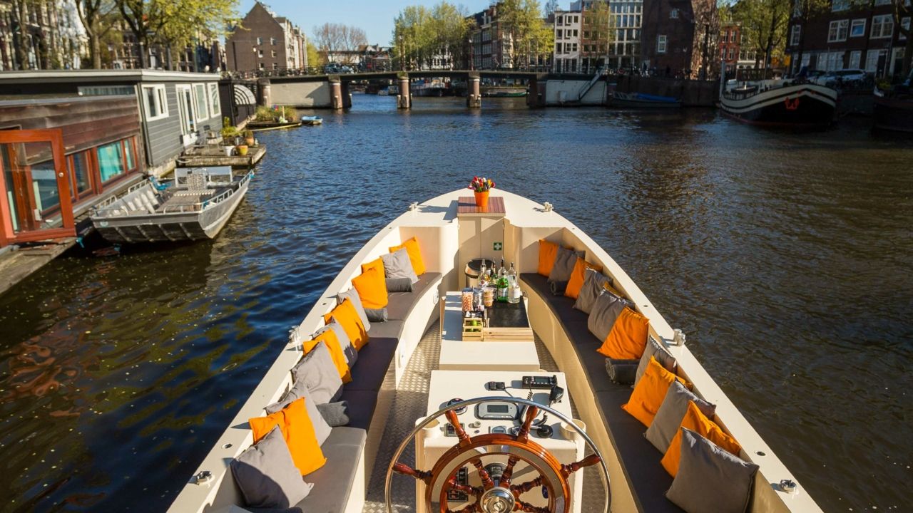 Die Flagship Amsterdam Flotte