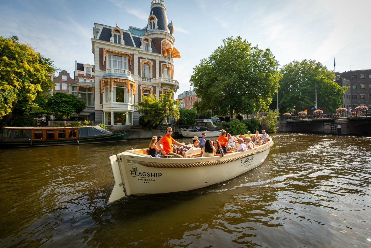 luxury boat cruise amsterdam