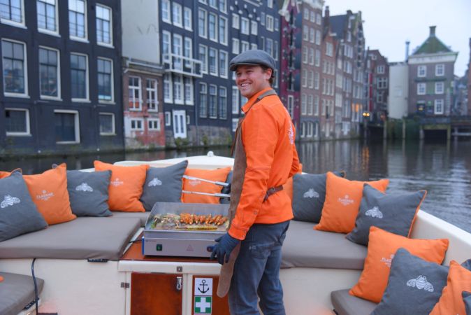 BBQ chef on luxury canal cruise