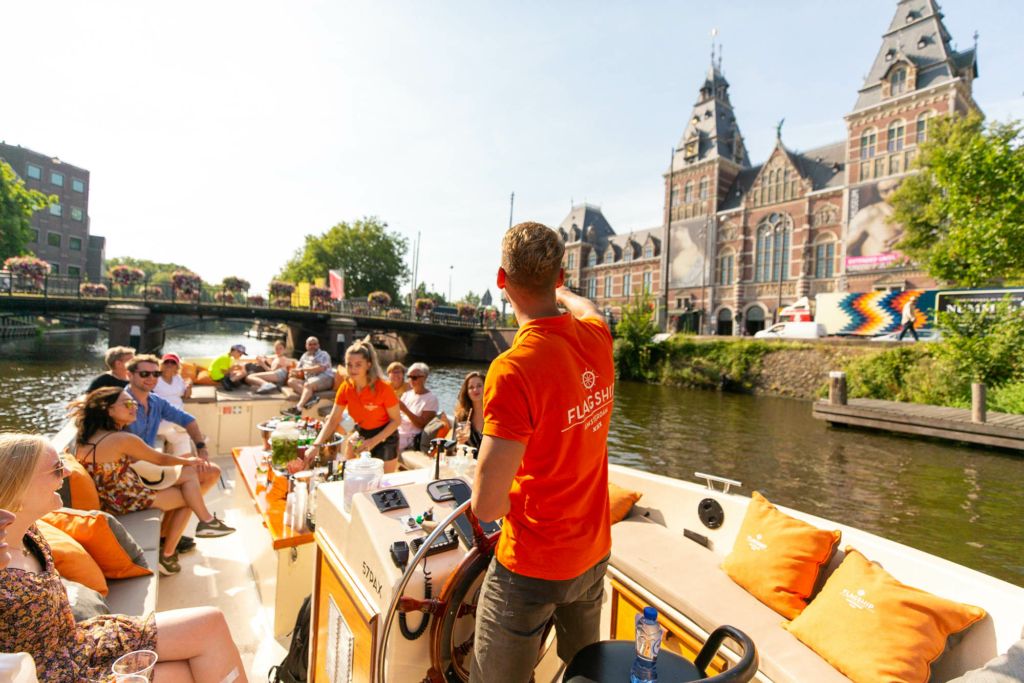 Crucero por el Canal + Madame Tussauds Ámsterdam