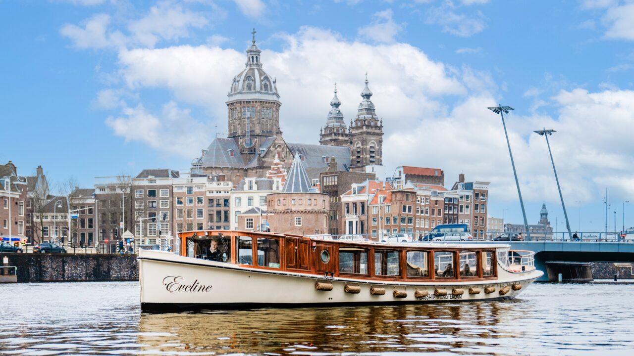 indoor activities to do in Amsterdam