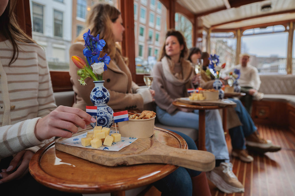 The Bubbles and Bites cruise includes tasty snacks and Dutch cheese