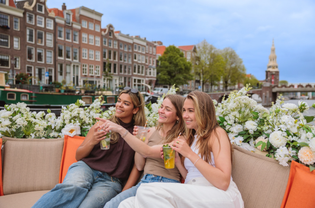 crucero de cócteles en Ámsterdam