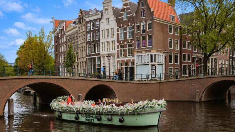Amsterdam Cocktail Cruise