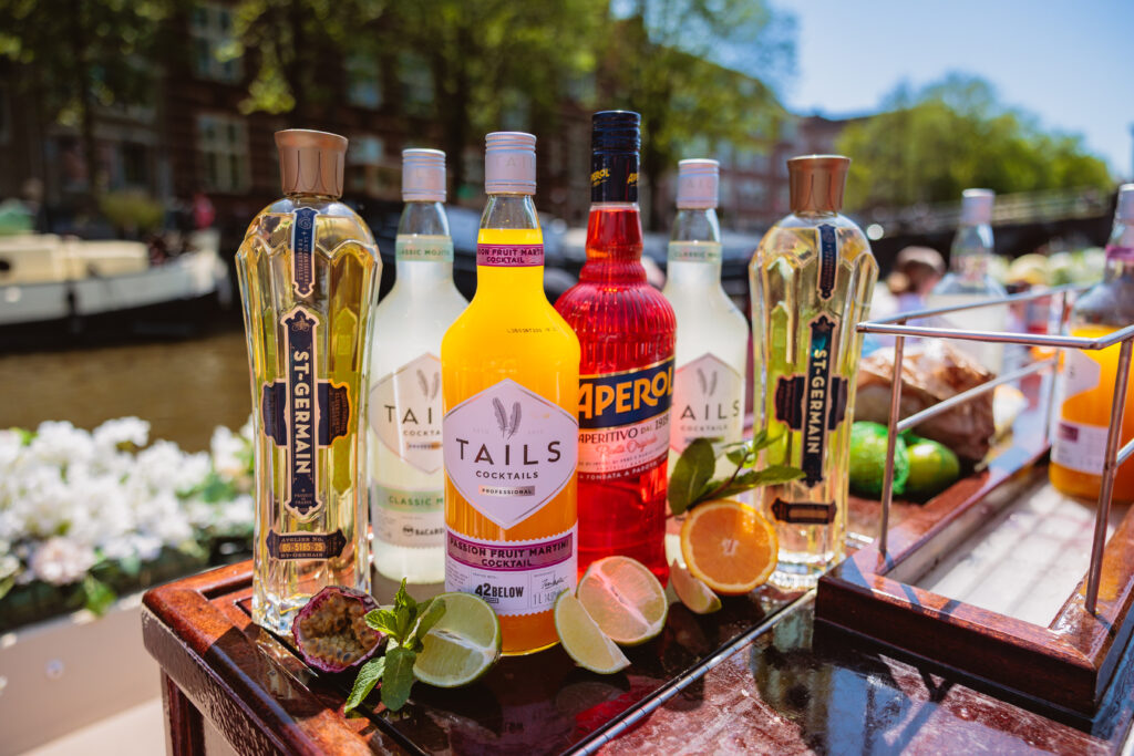 Bateau avec boissons